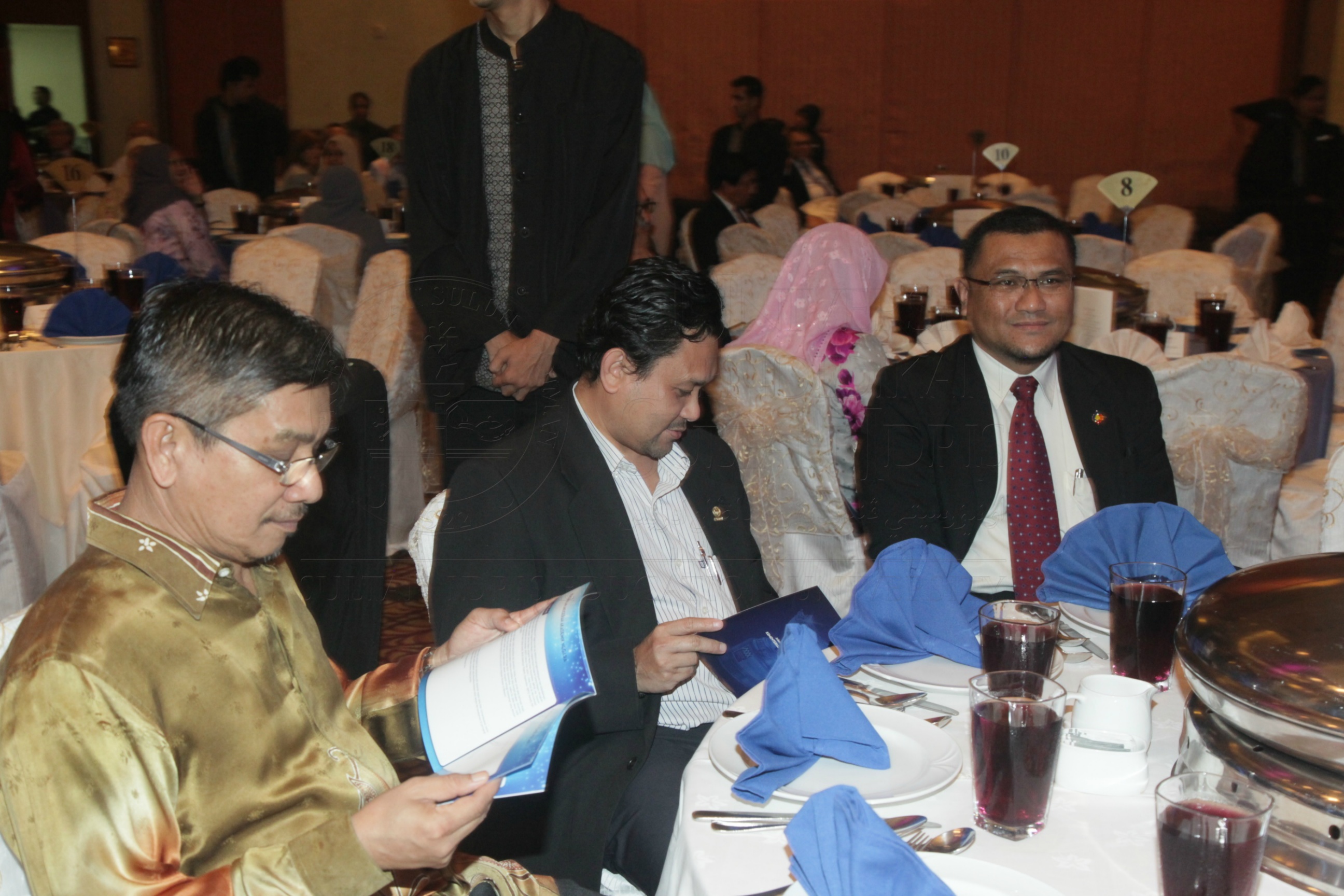 PRO15 147 AKN IMG 1225